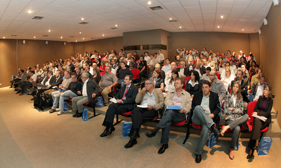 20110331090304reuniao