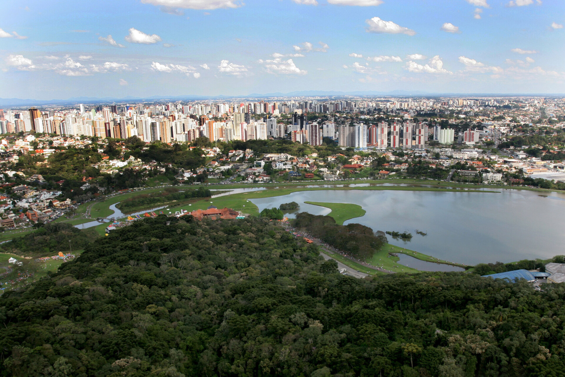 20140924150924pagina1 capa FotoMichel Willian